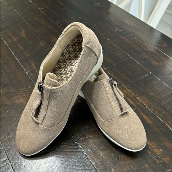Revere Zip Up Slip on Sneakers - Picture 1 of 4